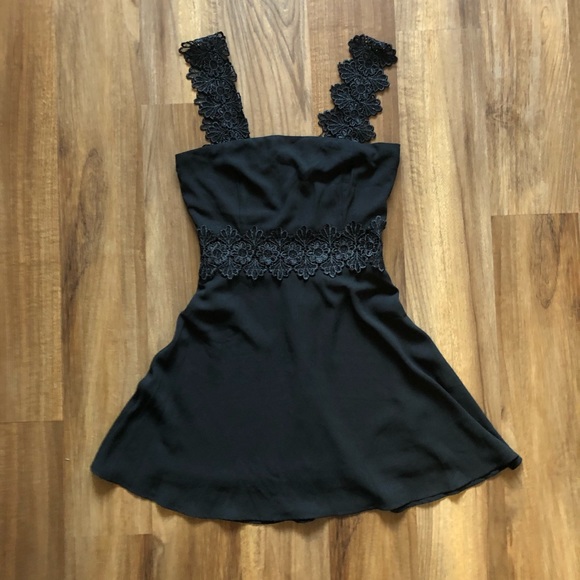 Lulu’s Black Lace Dress S - Picture 8 of 10